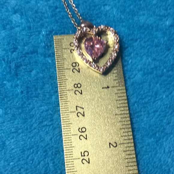 AVON Double Heart Necklace - Picture 4 of 8